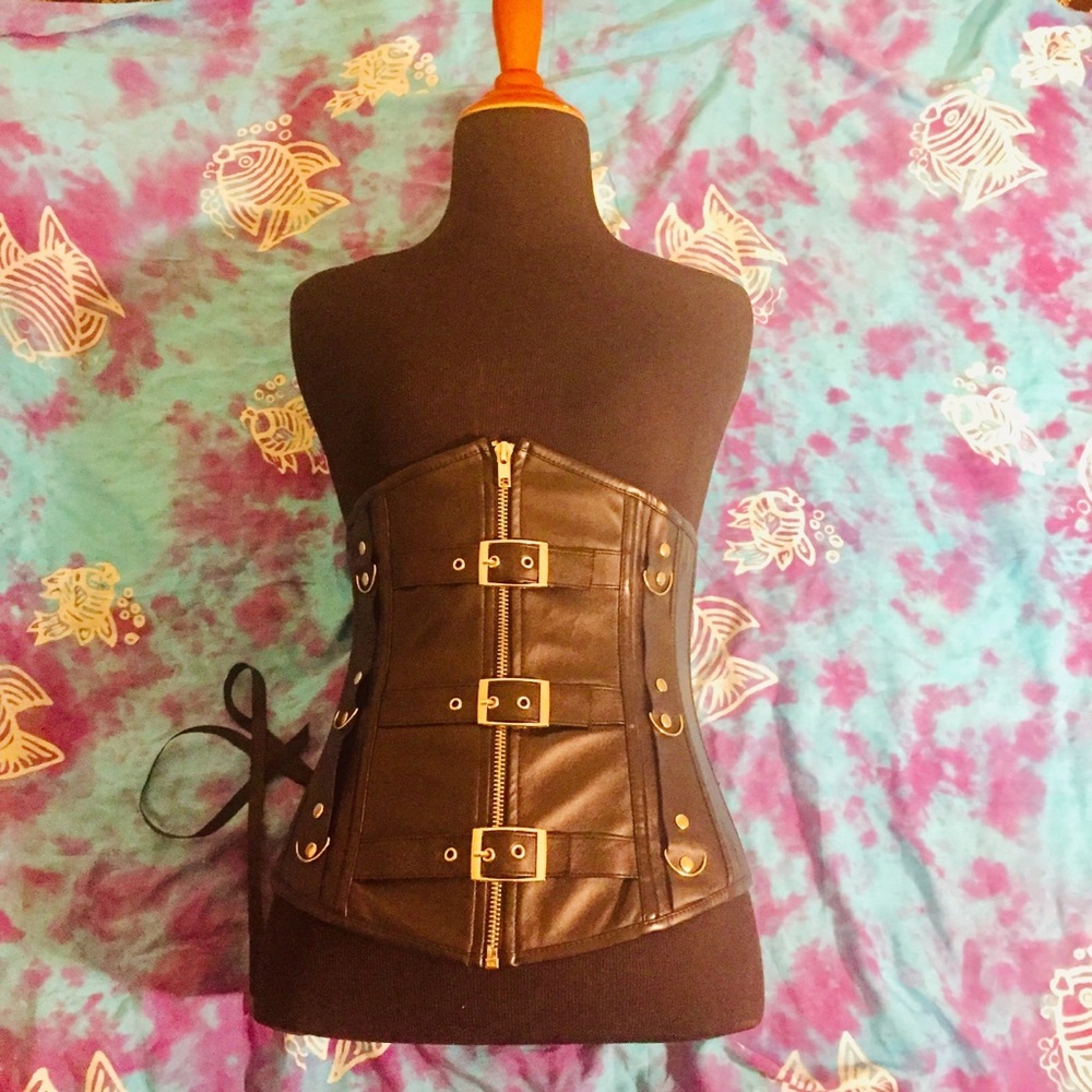 Gothic Black Buckle Underbust Corset